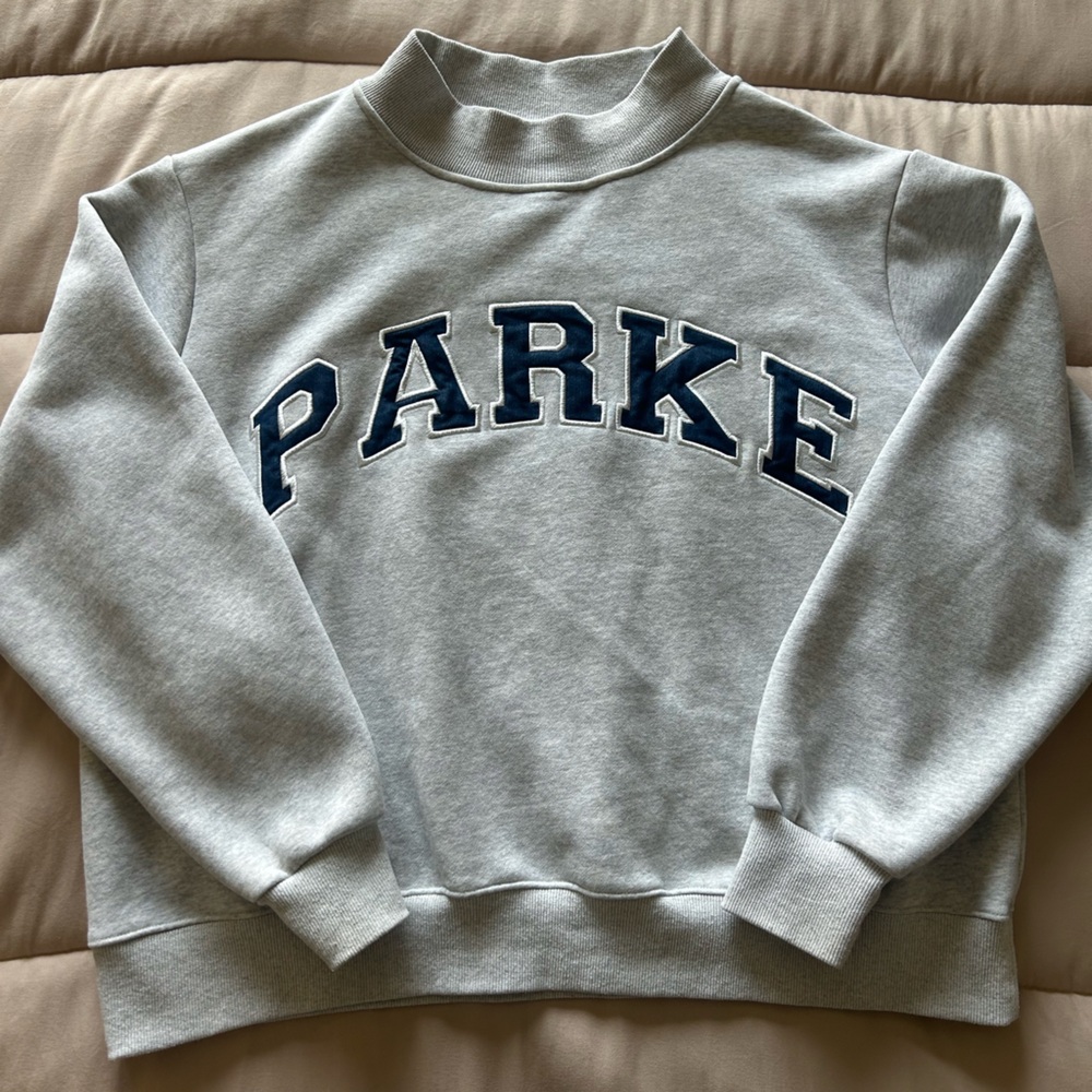 Parke mock neck sweatshirt. Size L/XL. Great used condition